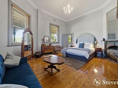 1-3 Bank Street, Avenel