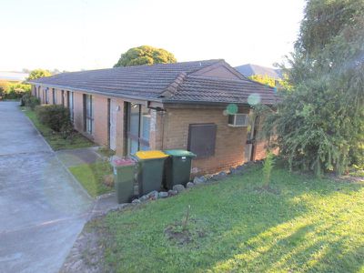 2 / 1 Holyrood Avenue, Newtown