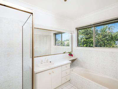 32 Narooma Drive, Ocean Shores