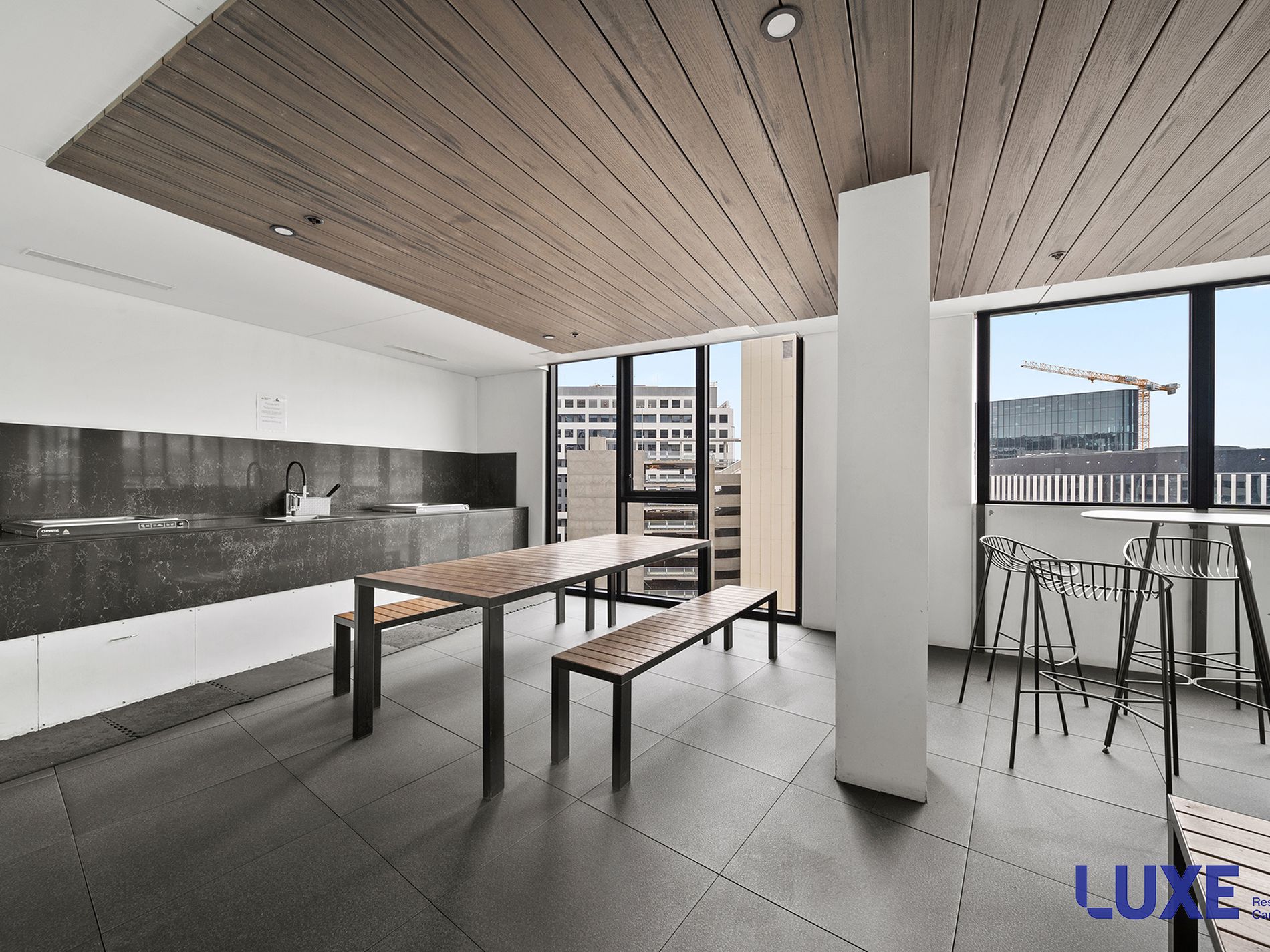 29 / 260 City Walk, City