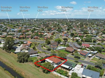 10 Centenary Crescent, Werribee