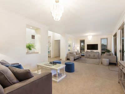 39 Cadence Avenue, Mermaid Waters
