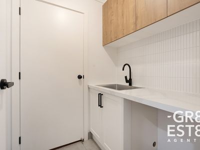62  Reef Circuit, Clyde