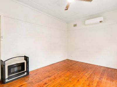 3 Elizabeth Avenue, Nowra