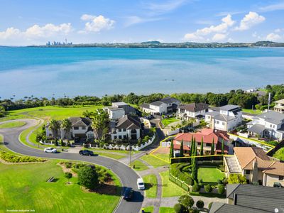 13 Onemana Way, Te Atatu Peninsula
