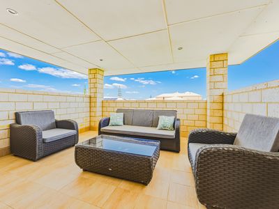 7 Turtles Bend, Secret Harbour