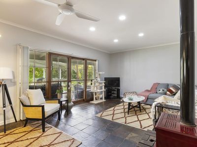 714 Spring Valley Rd, Flowerdale