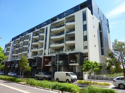 7402 / 2 Cullen Close, Forest Lodge