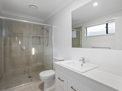 8 Sunset Circuit, Flagstone