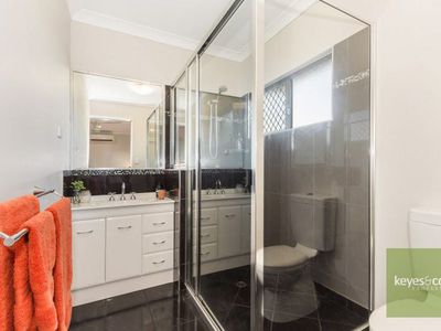 8 Klewarra Boulevard, Douglas