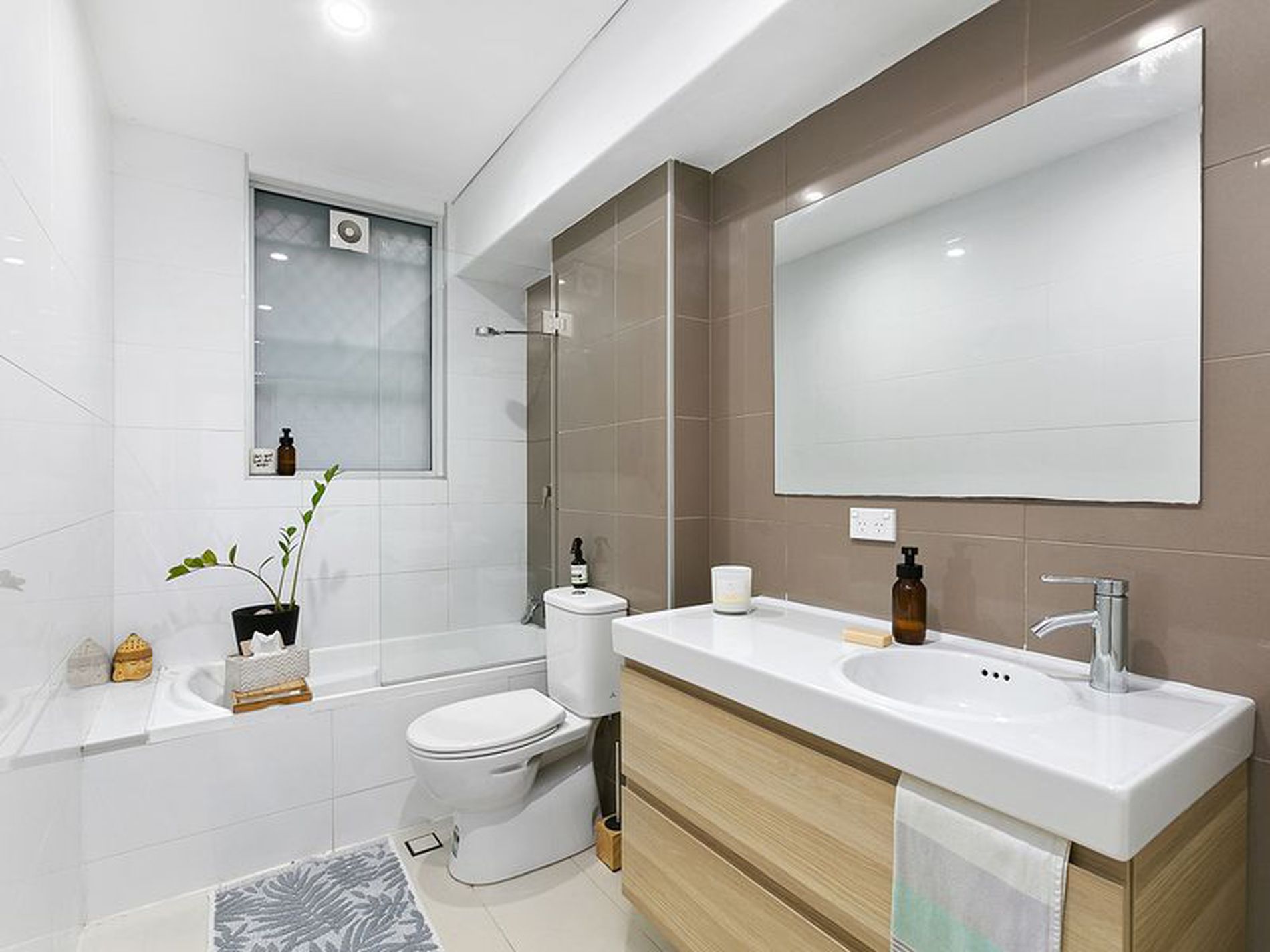 14 / 828 Canterbury Rd , Roselands