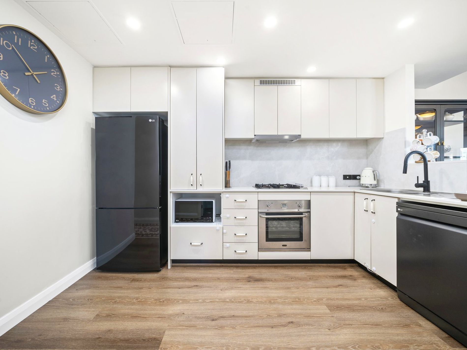 6 / 9 Bay Drive, Meadowbank