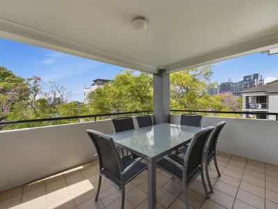 53 / 52 Newstead Terrace, Newstead