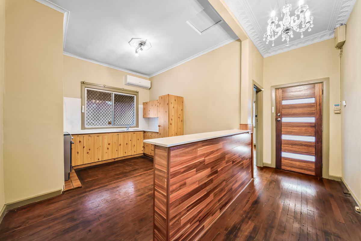 7 Roy Street, St James