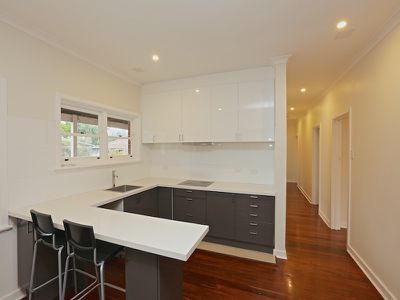 8 Shearn Crescent, Doubleview