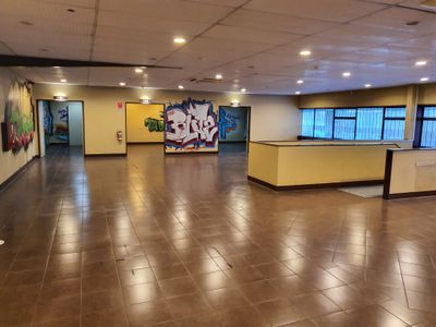J / 111 Lincoln Rd, Henderson