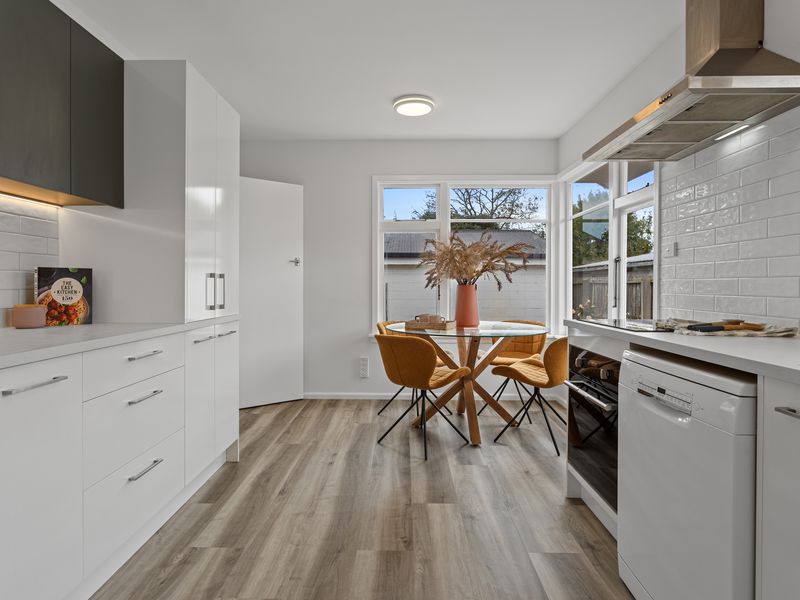 40 Damien Place, Bromley