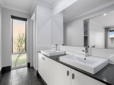 18 Camrose Pkwy, Baldivis