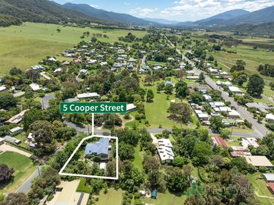 5 Cooper Street, Tawonga