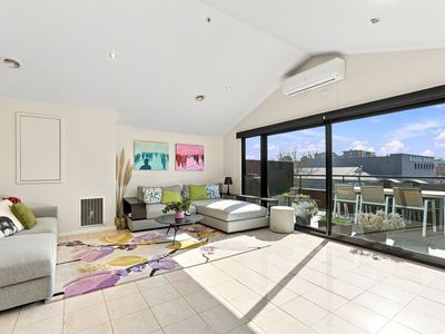 8 / 561 Spencer Street, West Melbourne