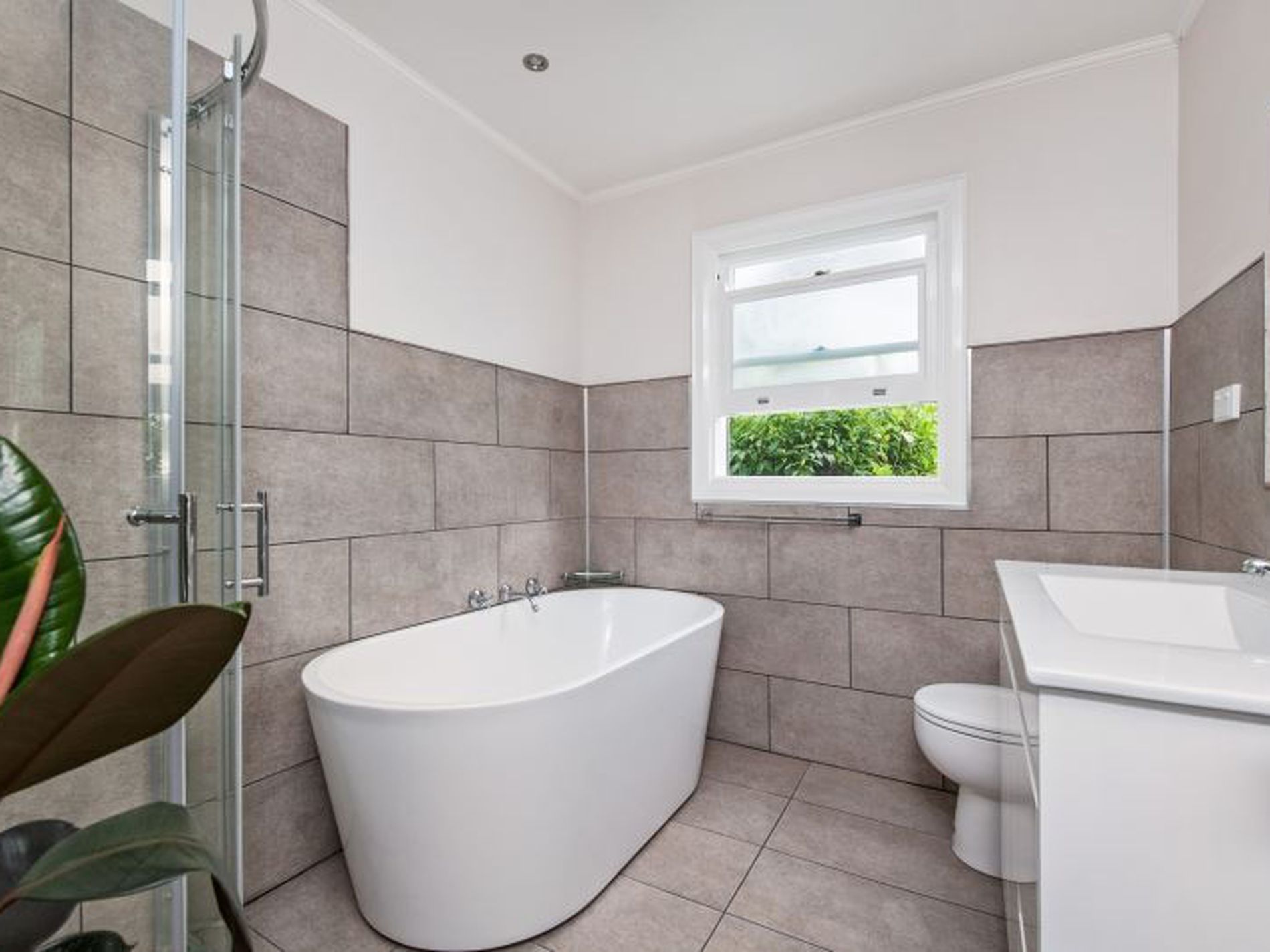 12 Milham Street, Lake Conjola