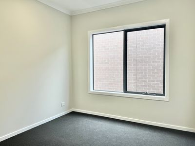 9 Kumara Drive, Manor Lakes