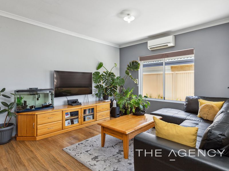 30 Hayeswater Circuit, Waikiki