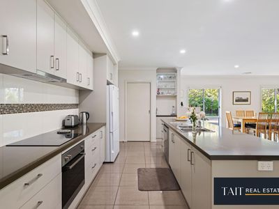 41 Pin Oak Drive, Wangaratta