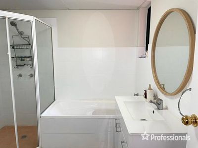 9 / 245 Targo Road, Toongabbie