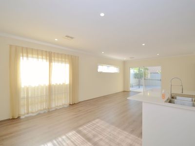 40 Sittella Gardens, East Cannington