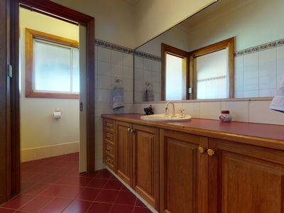 18R Debeaufort Drive, Dubbo