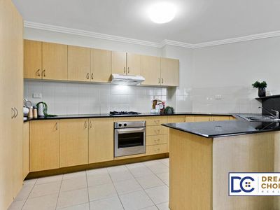 2 / 5 Cowper Street, Parramatta