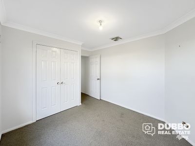 6 Tulloch Place, Dubbo