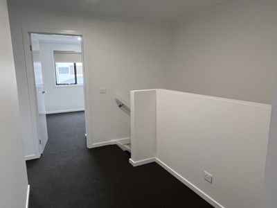 6 Rodway Walk, Tarneit