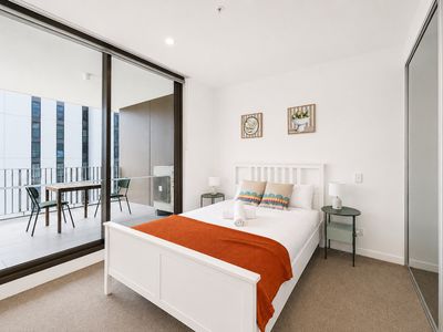 C906 / 80 Waterloo Road  (entry via Byfield St), Macquarie Park
