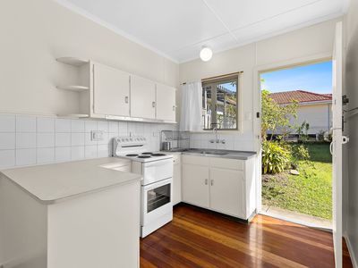 1 / 60 Hawken Drive, St Lucia