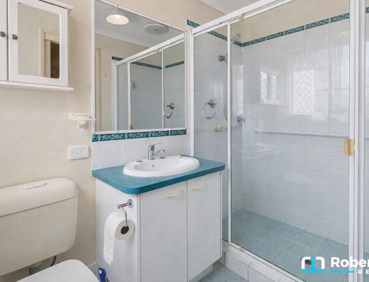 Spacious 690m² allotment in a quiet, family-friendly cul-de-sac image 10