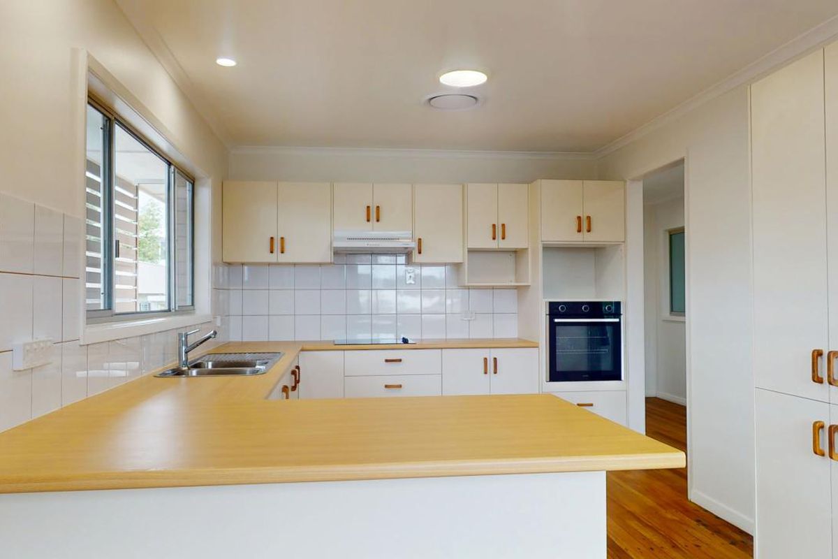18 Myles Street, Tewantin