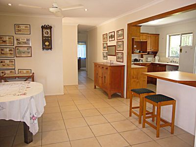 17 Sunningdale Avenue, Rochedale South