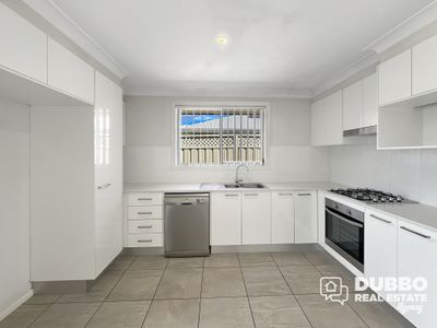 62a Champagne Drive, Dubbo