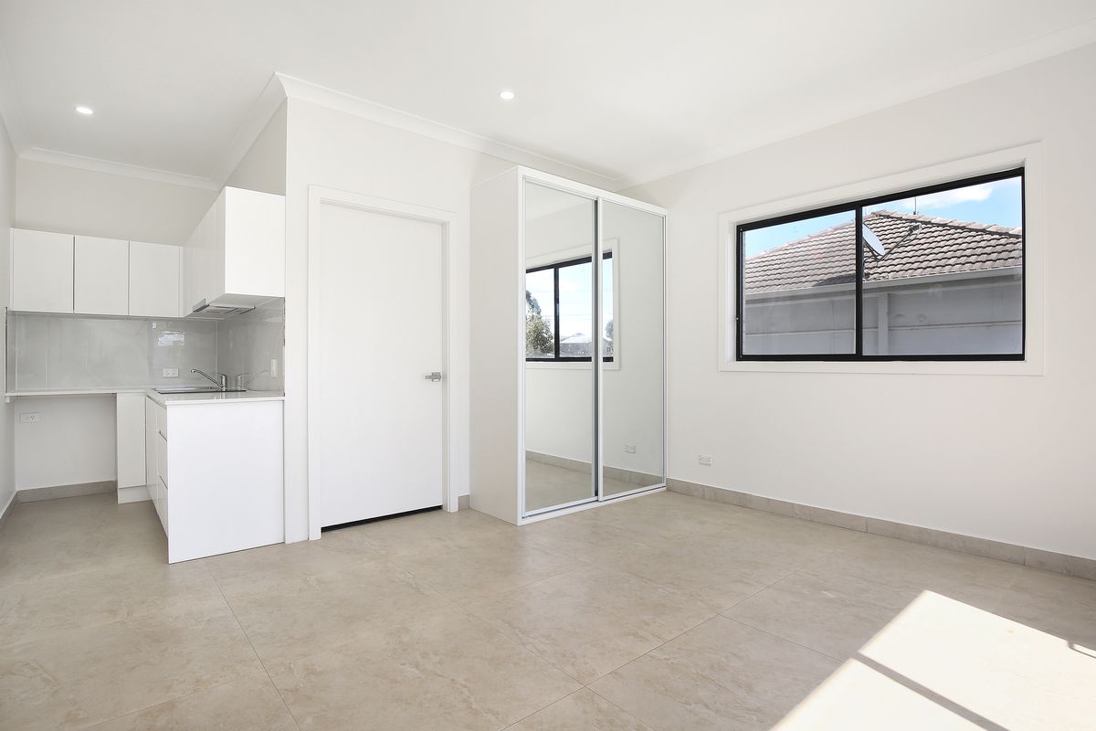 STUDIO ROOM FOR LEASE