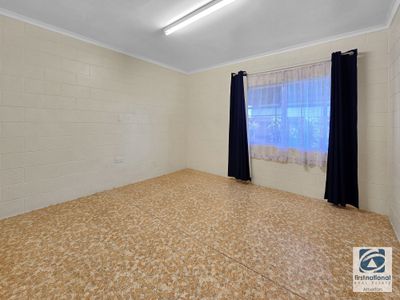 12 Walker Street, Kairi