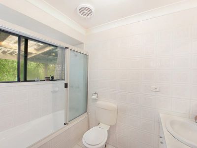 9 Pappas Way, Carrara