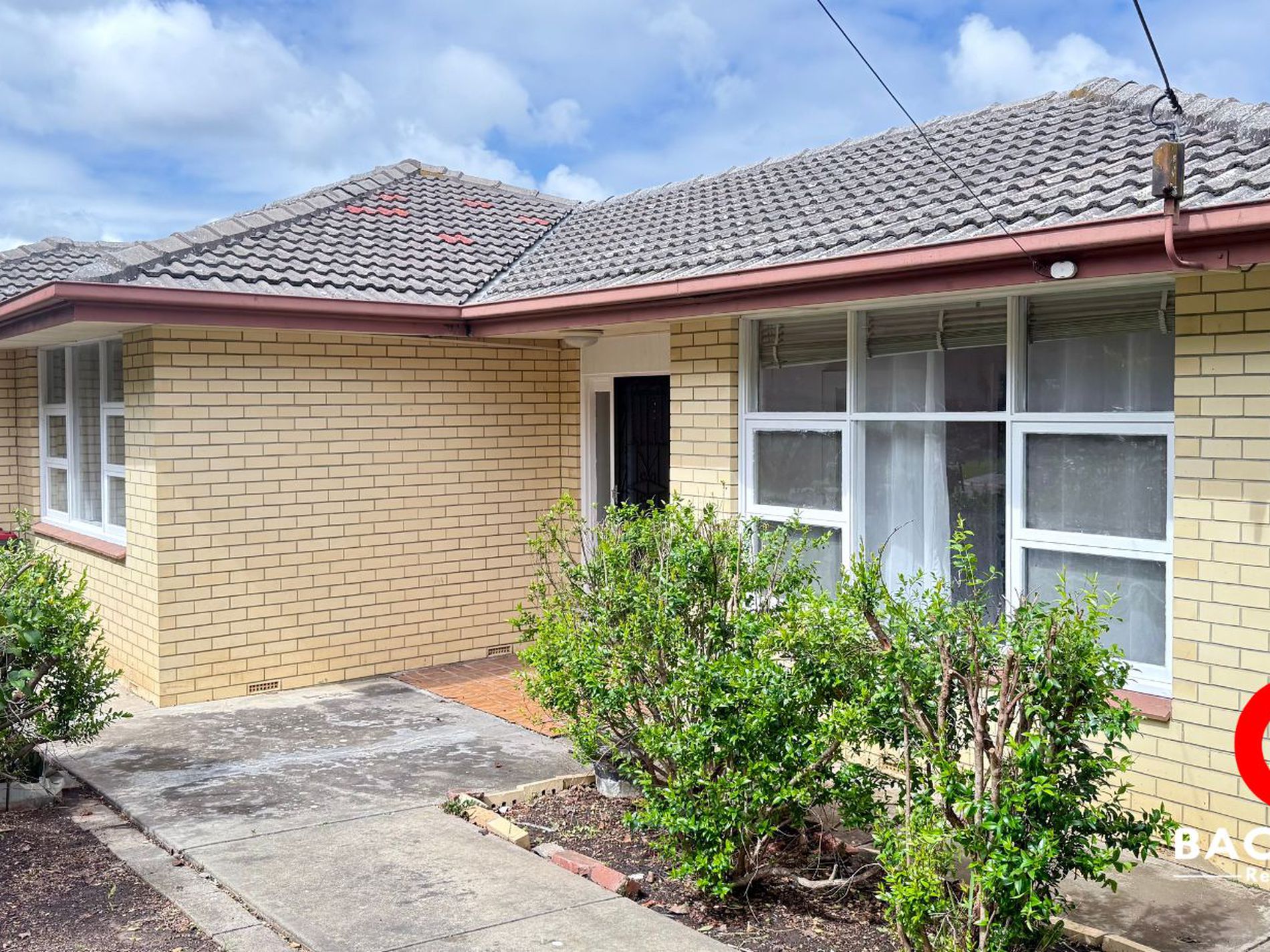 19 Roundaway Crescent, O'halloran Hill