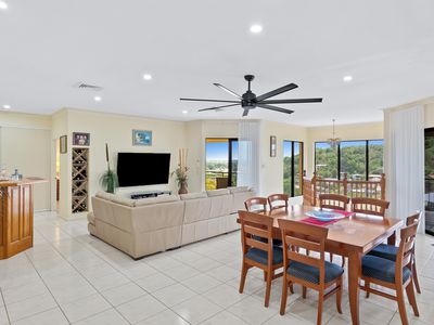 22 Pheasant Street, Bayview Heights