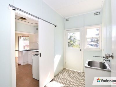 2 Burdett Crescent, Blacktown