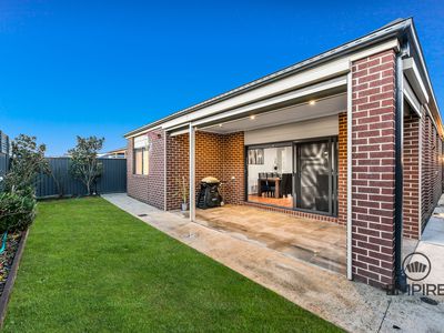 32 Parkhurst Drive, Cranbourne East