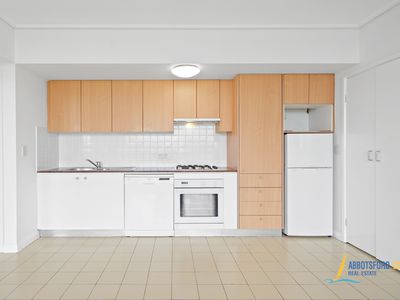 124 / 27 Bennelong Parkway, Wentworth Point