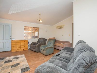 2 / 15 Rutherford Road, South Hedland