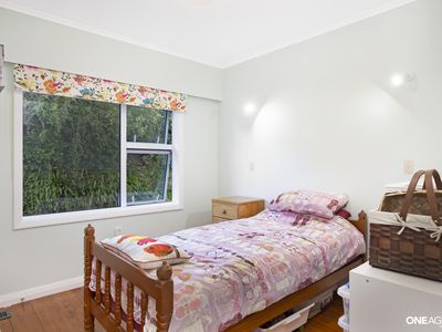 13 Wilmshurst Place, Tawa